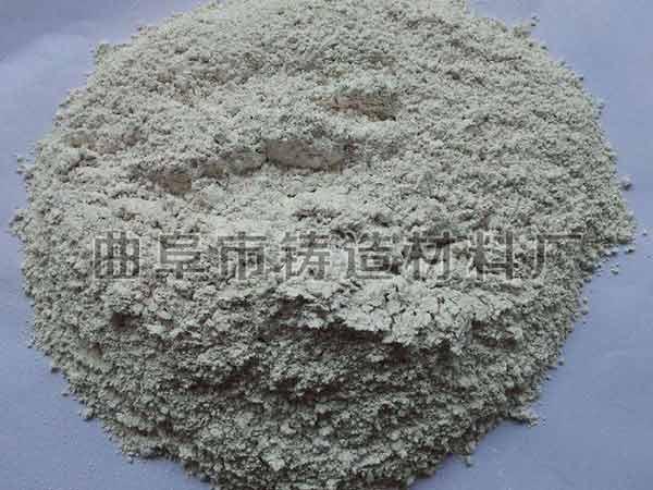 高级型砂粉是一种呈白色粉末状的氟化物，主要对于玻璃器皿或者是玻璃工具进行一种蒙砂